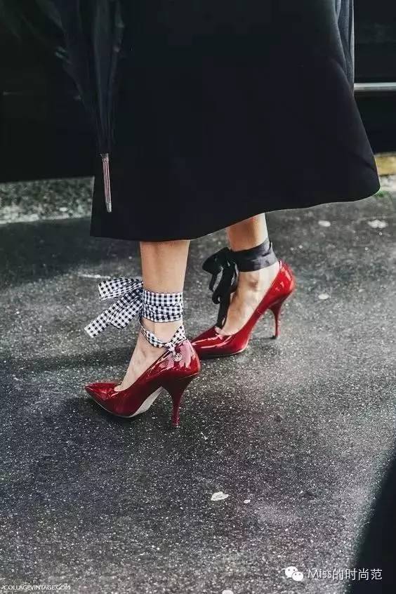 时尚其实是一种另类的聪颖,时尚不是一种形式