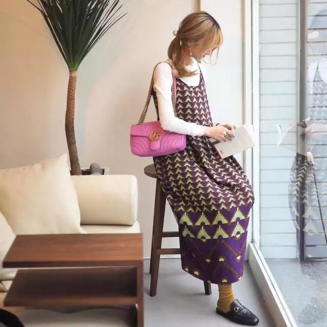 袜子要怎么搭配衣服,袜子正确搭配鞋子穿法