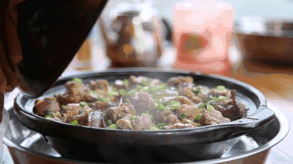 广州人的情怀，都在这11碗煲仔饭里了！人均不到20元