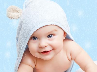 婴儿脸上脱皮是怎么回事,婴儿头上和脸上老是脱皮