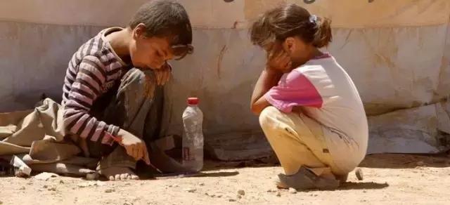 捐助学生该准备什么物资,捐助的时候需要关注什么