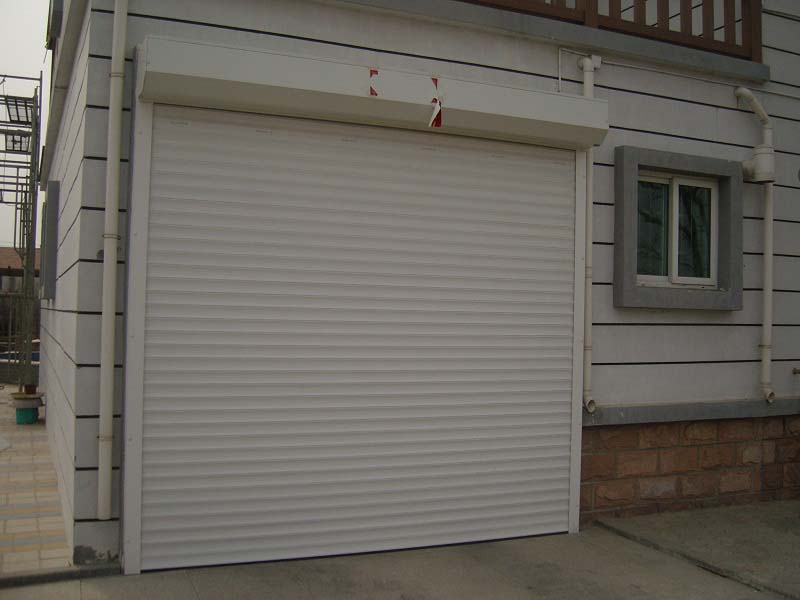 卷帘门钢丝绳脱落故障维修视频,电动卷帘门常见故障及处理方法