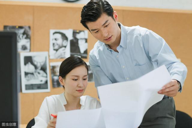 小说：惨遭杀手组织跟踪，穷小伙将计就计，施展恐怖异能将其瞬秒