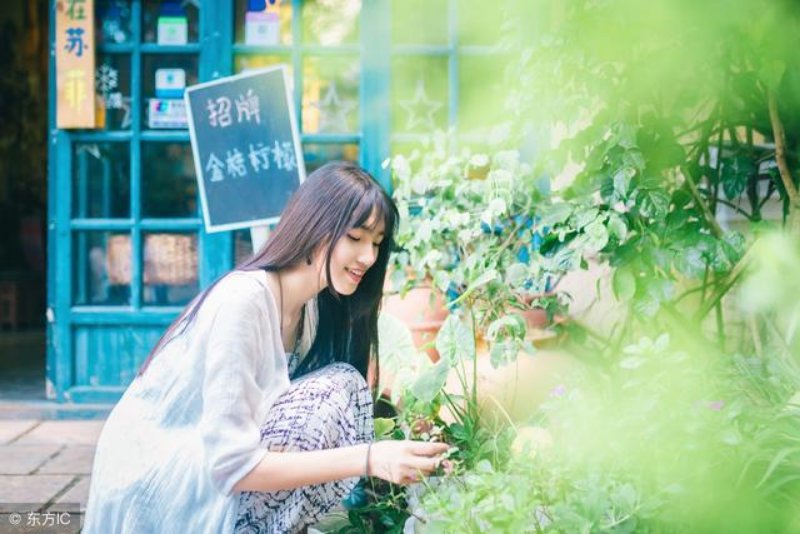 富少为妻子吃醋,富少为爱情吃醋