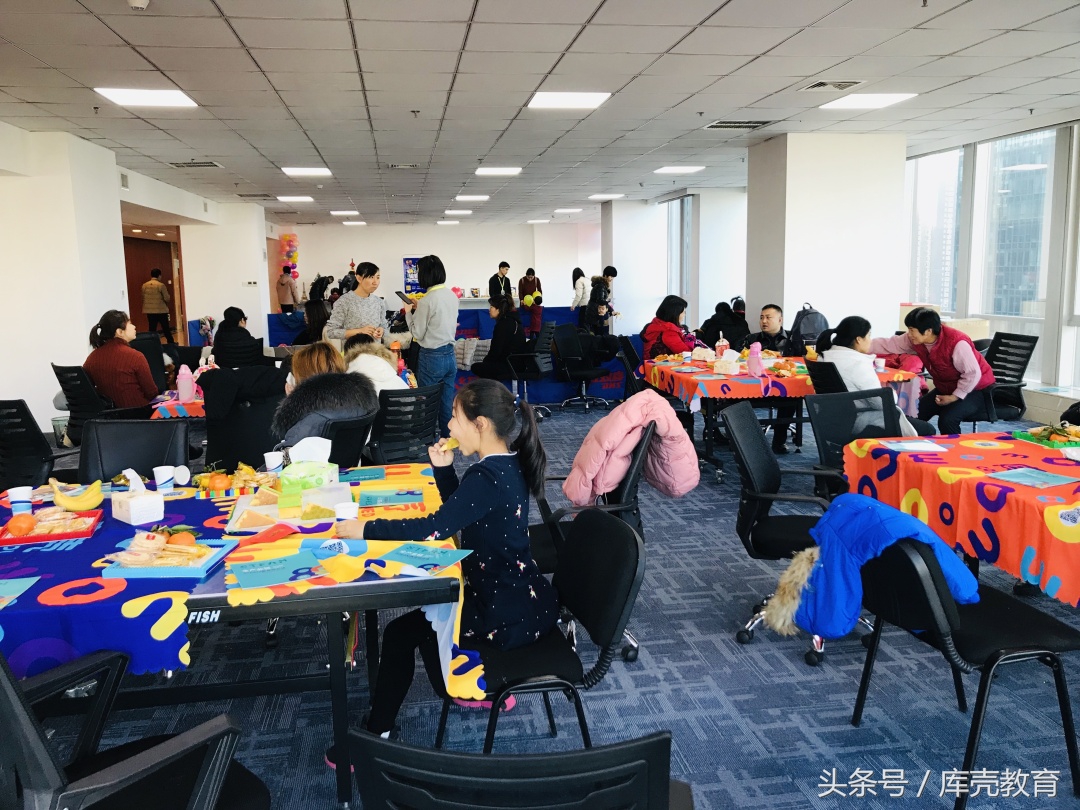 奇妙小镇嘉年华圣诞节,亲子嘉年华游乐场