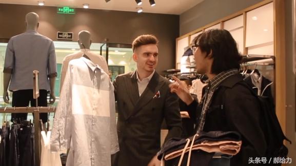 中国学生经历了外国穿搭改造之后，变化不可思议！【给力改造】