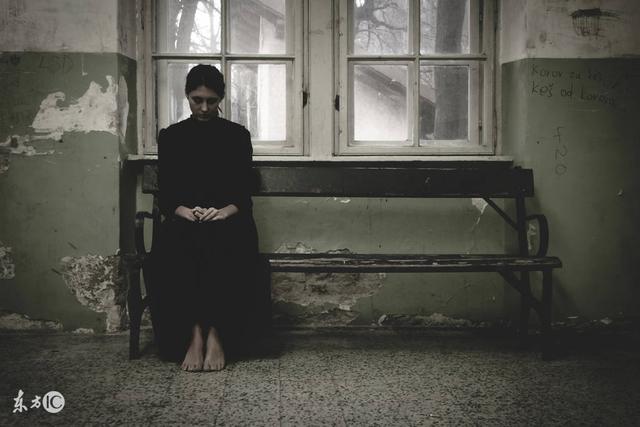 黄鼠狼恐怖小说,回家路上看到一只黄鼠狼