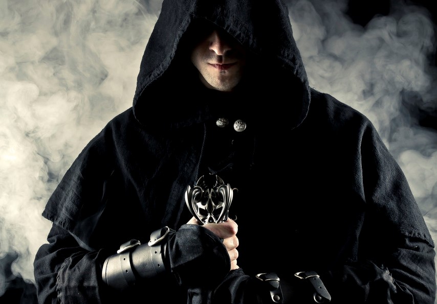 小说：他等待接下来的测试，却突生变故，无论怎样他都不畏缩