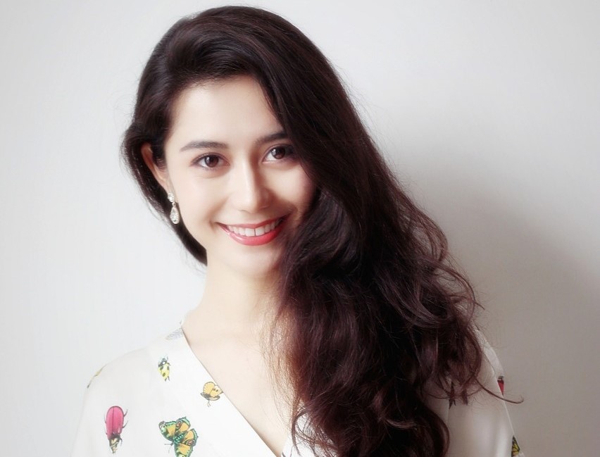 穷小子去应聘被总裁看上,穷小子去上司公司工作小说