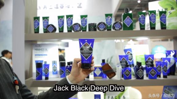 中国学生经历了外国穿搭改造之后，变化不可思议！【给力改造】