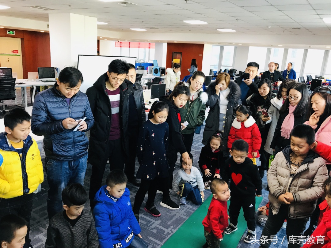 奇妙小镇嘉年华圣诞节,亲子嘉年华游乐场