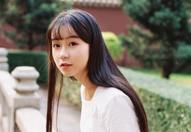 小说：他带着神奇的医术重生1994，将在都市中掀起商业风云。