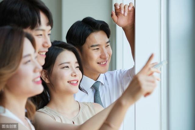 小说：当年隐瞒的事情泄漏，惊慌失措的易中海