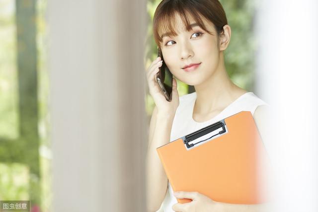 小说：妹妹弄破名牌衣服没钱赔，急得要哭，身份解封的他：小钱