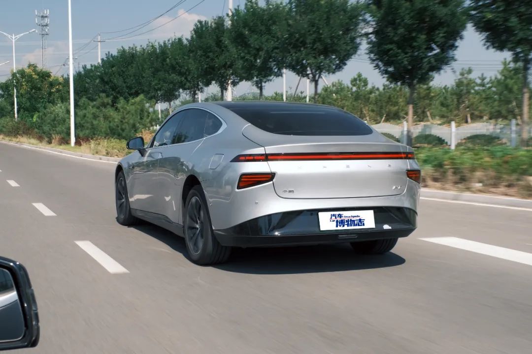 小鹏p7试驾视频音响效果,小鹏p7深度试驾三天