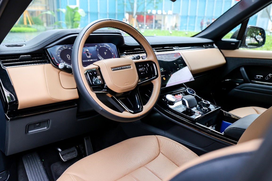 体验路虎揽胜行政加长版,体验买路虎