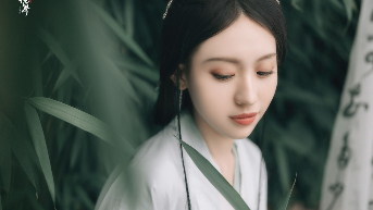 小说：妹妹想毁我清白，醒来发现与一丑男躺在床上，瞬间崩溃了