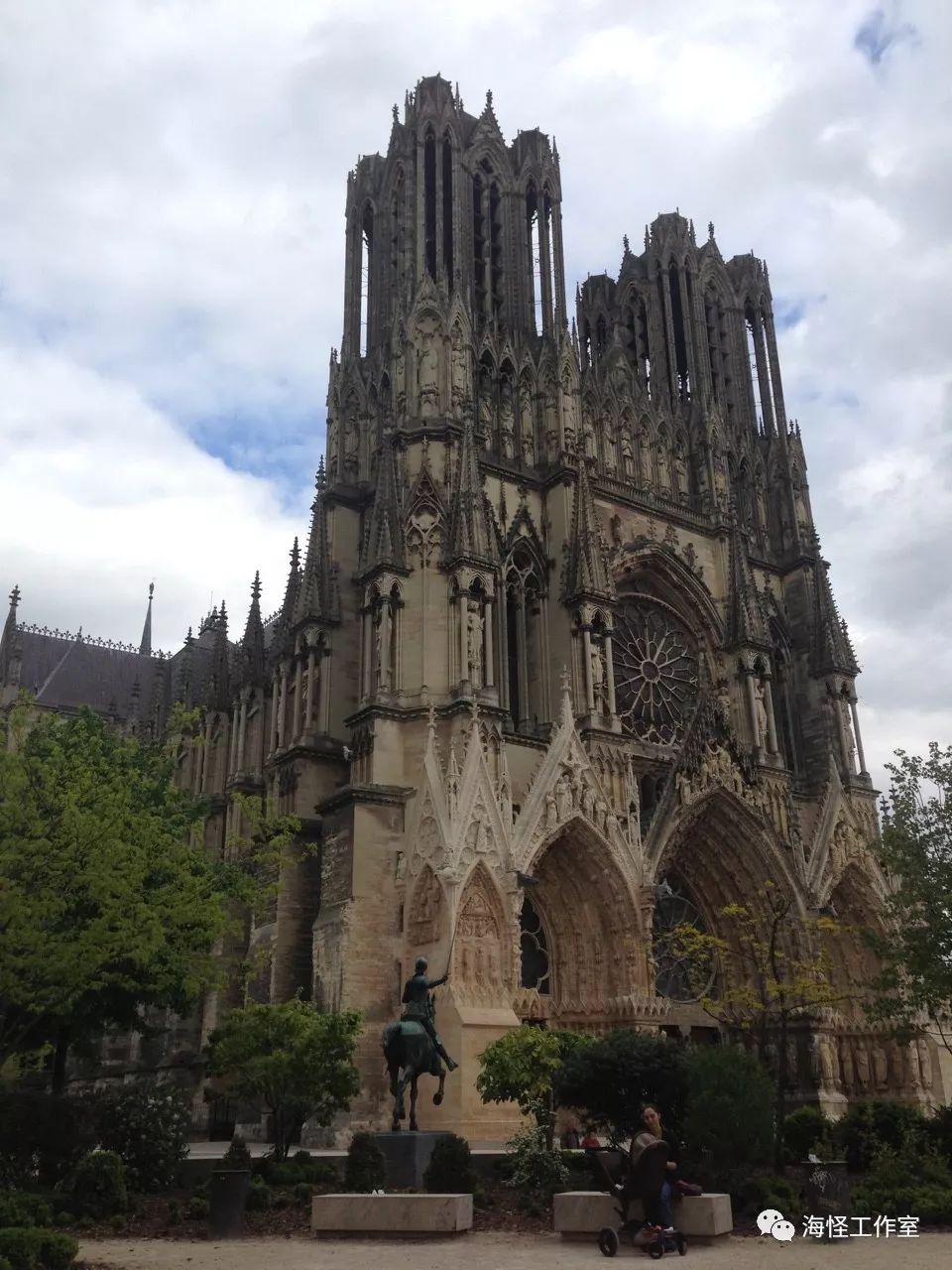 在法国留学的中国学生,在中国生活8年的法国小哥回国后