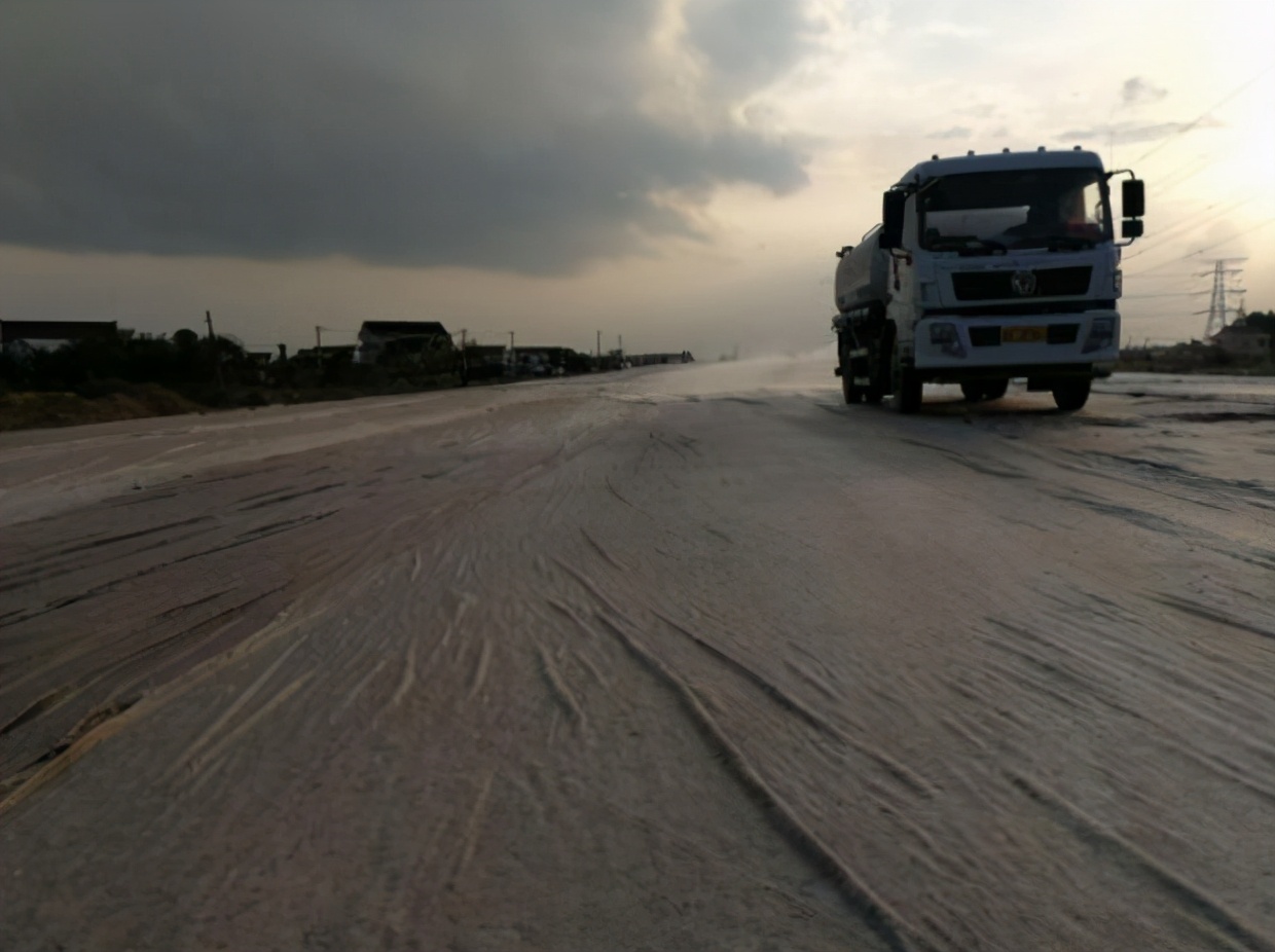 水稳基层表面松散的处理,水稳基层裂缝防治措施