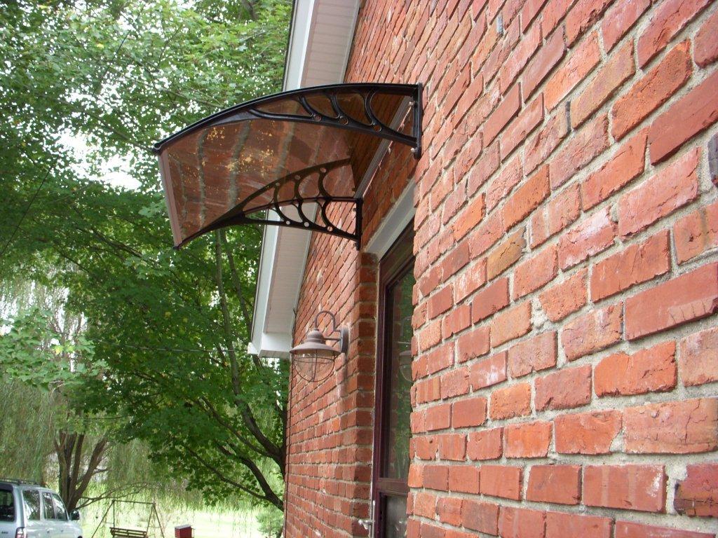 雨天开窗飘雨,雨棚有小洞落雨怎么办