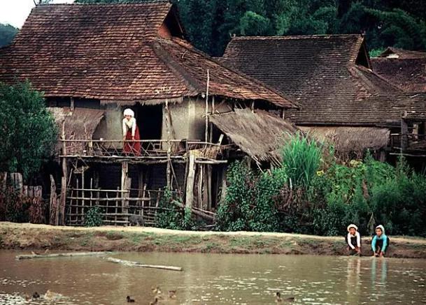 泰国人对西双版纳的看法,泰国为什么常年这么热