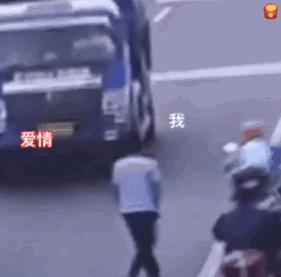 这个华裔姑娘造了个“机器人男友”：他比前任懂我……