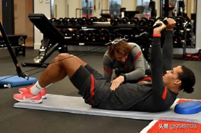 范戴克续约,范戴克最新