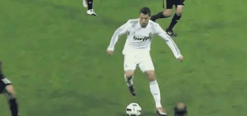 马拉多纳踢球多厉害,马拉多纳过人和进球