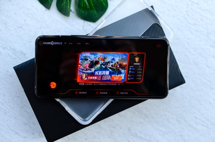 生而强悍vivoiqoo新品全面解读,iqoo3全面曝光配置任性问鼎旗舰