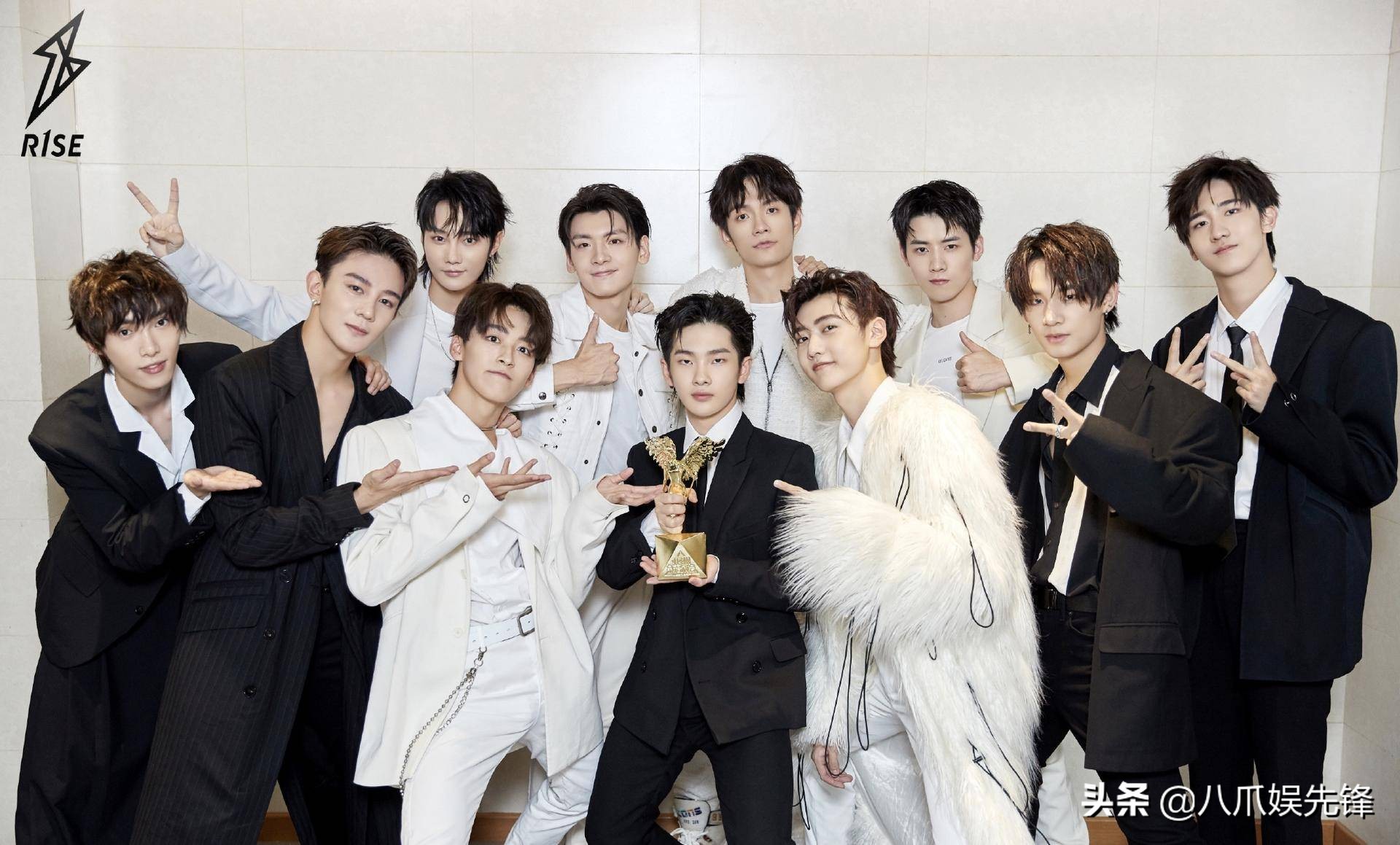 鐢锋槑鏄熻鎵掍拱閽绘垝,澶氬悕鏄庢槦琚垎鍑轰拱閽绘垝