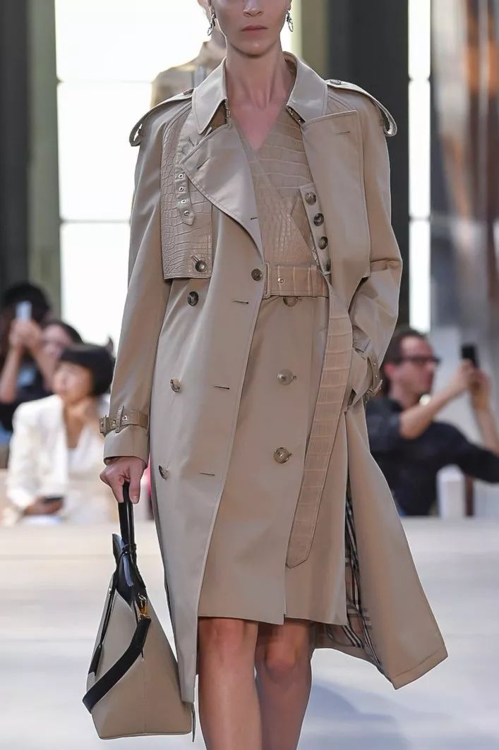 秋风起，不待人！你的风衣，选对了吗？