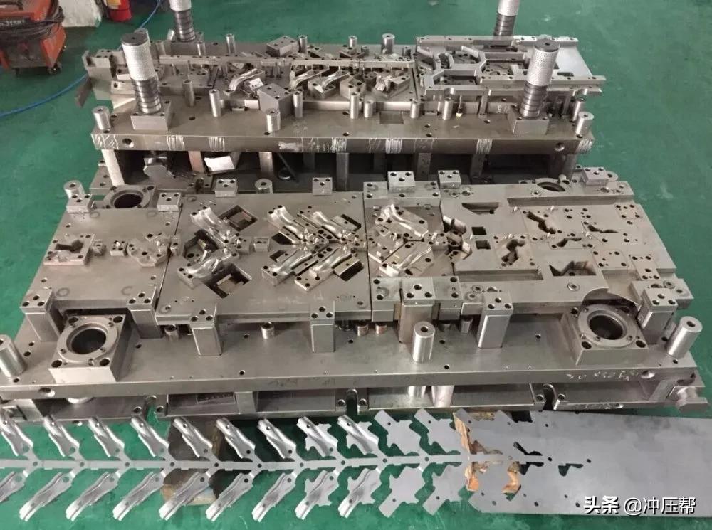 冲压模具设计入门40课,鱼眼端子冲压模具设计