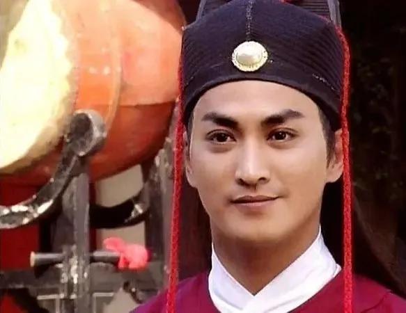 南侠展昭何家劲最美画面,何家劲版南侠展昭