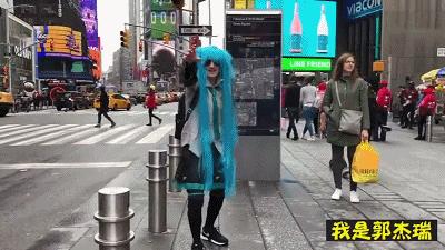 风口浪尖，这个美国人，凭什么被央视点赞了