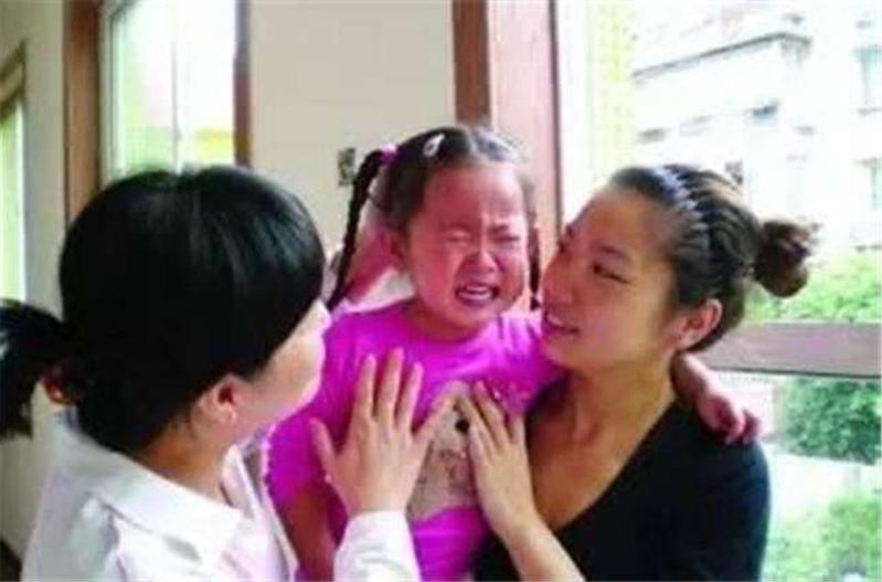 中班孩子突然不肯去幼儿园怎么办,小孩上幼儿园不肯去老是哭怎么办
