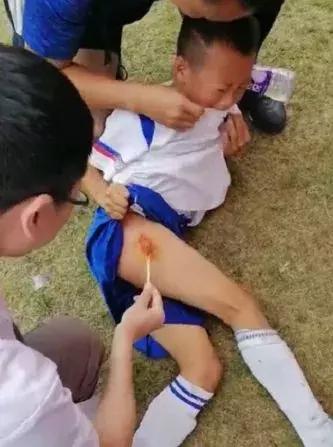 热烈祝贺足球俱乐部夺冠,榆林17届足球联赛冠军