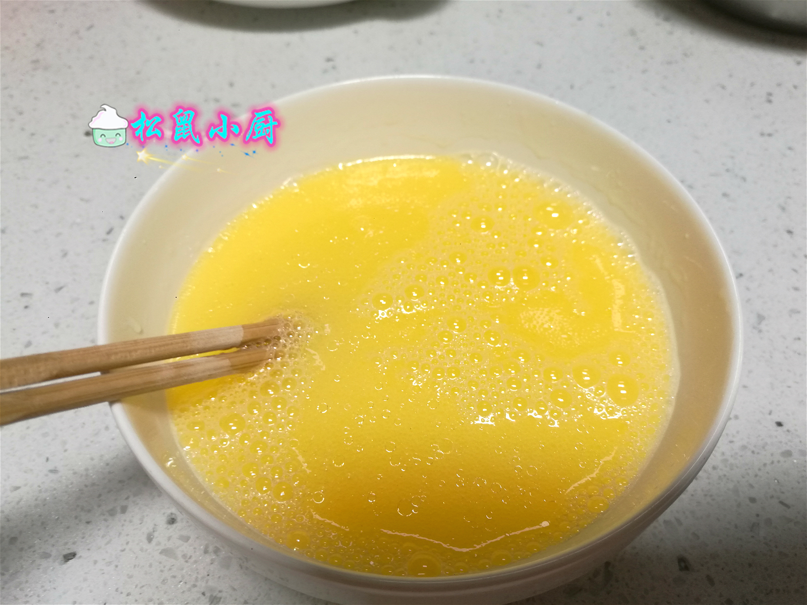 油条蓬松酥脆大妈教你做放心油条,早餐店大油条酥脆配方