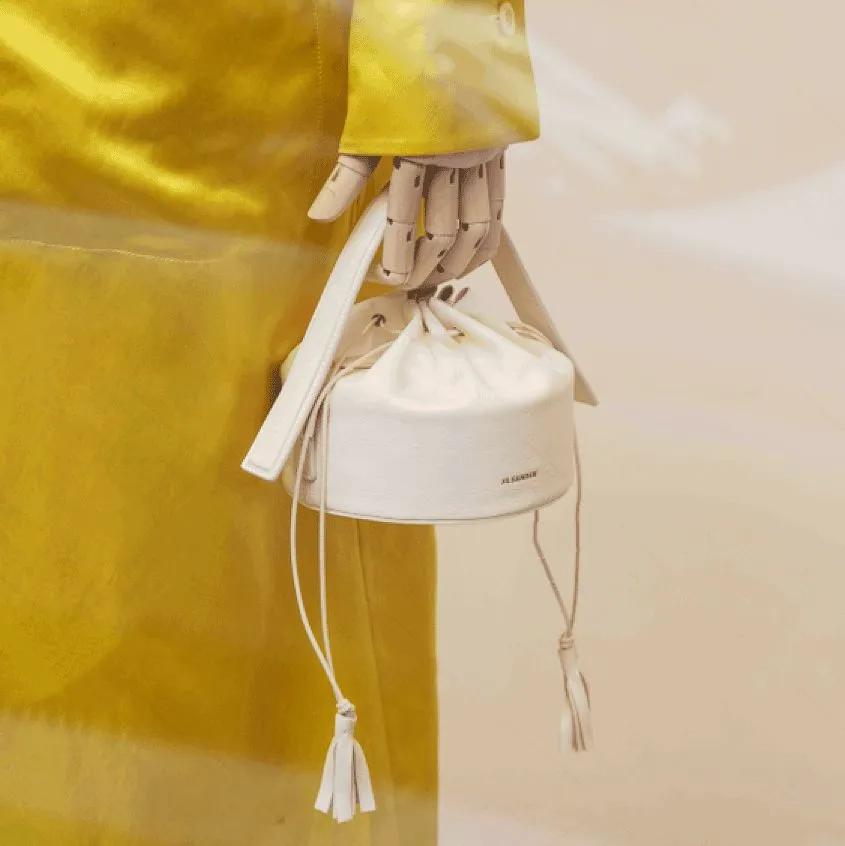 刘雯宋妍霏,宋妍霏孟美岐穿搭