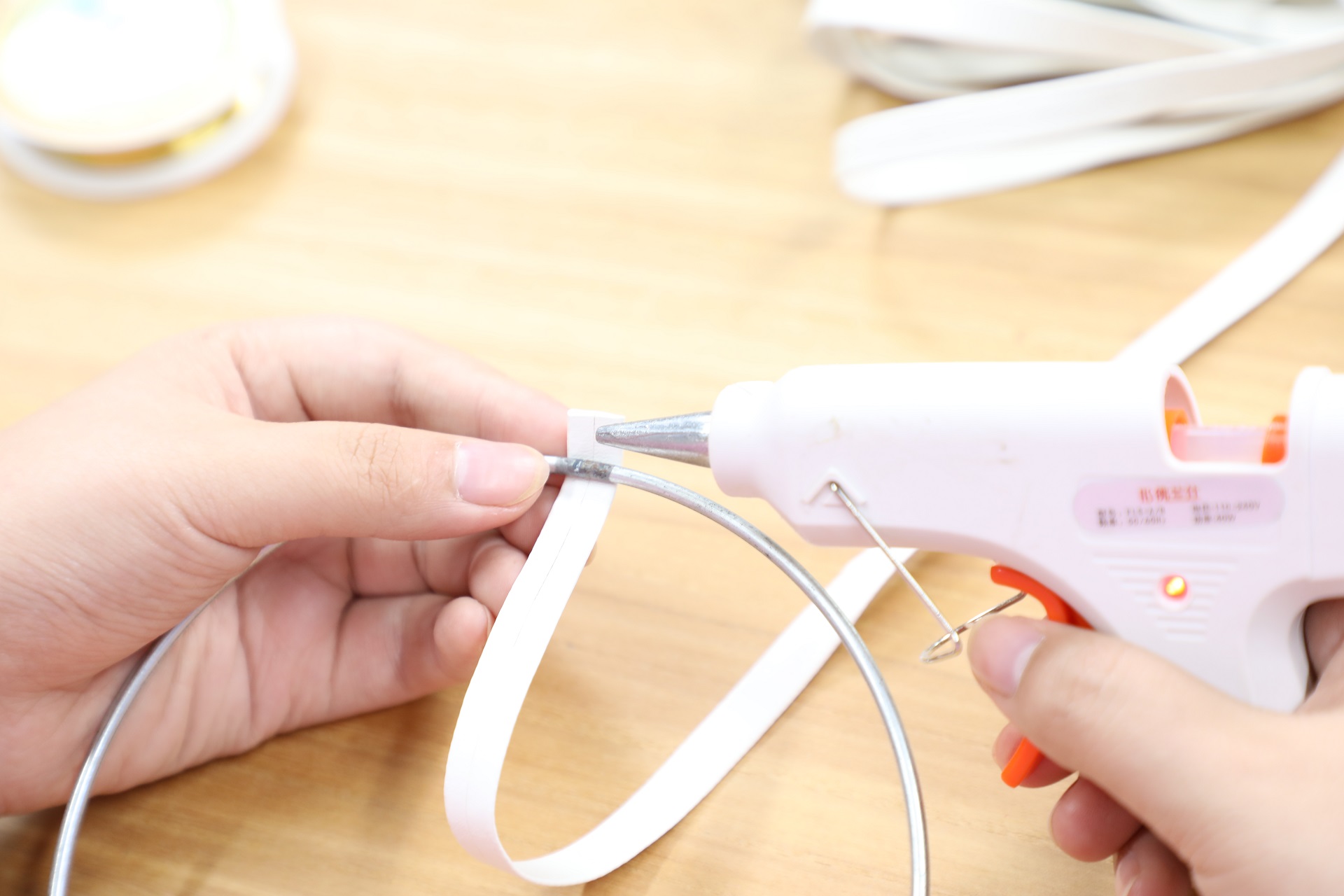 冬季也一样能赏樱花，原来竟是姑娘这样串出来的，真是别样风采