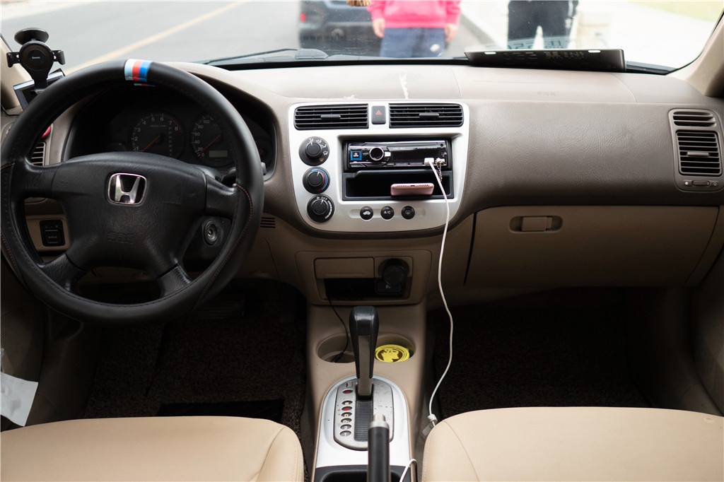 本田思域最畅销的一款,售价12万的本田思域