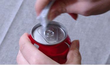 易拉罐雪碧拉环断了怎么开,当易拉罐的拉环断了怎么打开