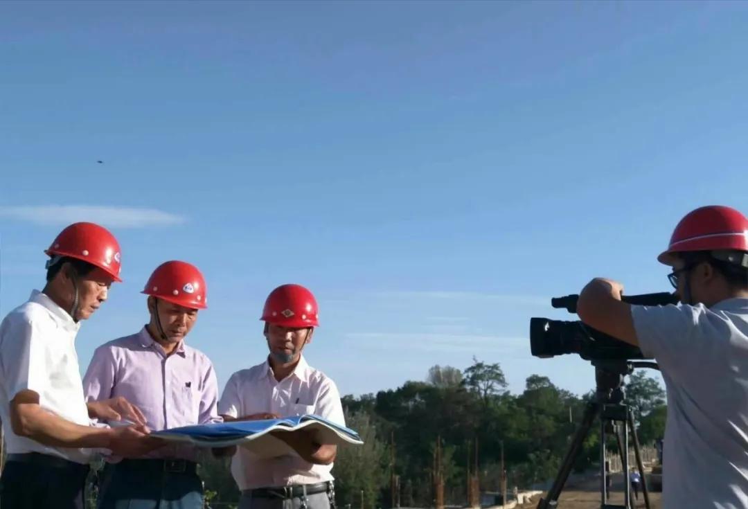 乐善好施被称为“福清哥”记陕西闽发房地产开发公司总经理唐孝标