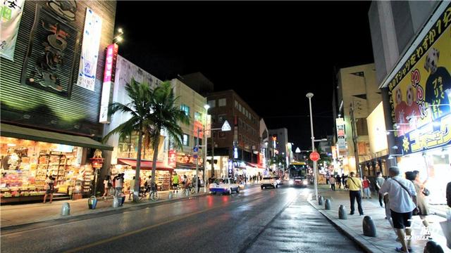 去日本生活的中国人有多少,2100万中国游客去日本原视频