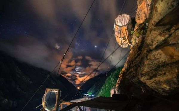 入住亚洲十大魔鬼酒店是什么感受,比利时奇葩酒店