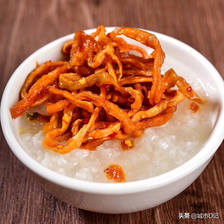 大鱼大肉吃腻了，试试农家鲜辣脆木瓜丝，鲜辣咸香送粥绝配