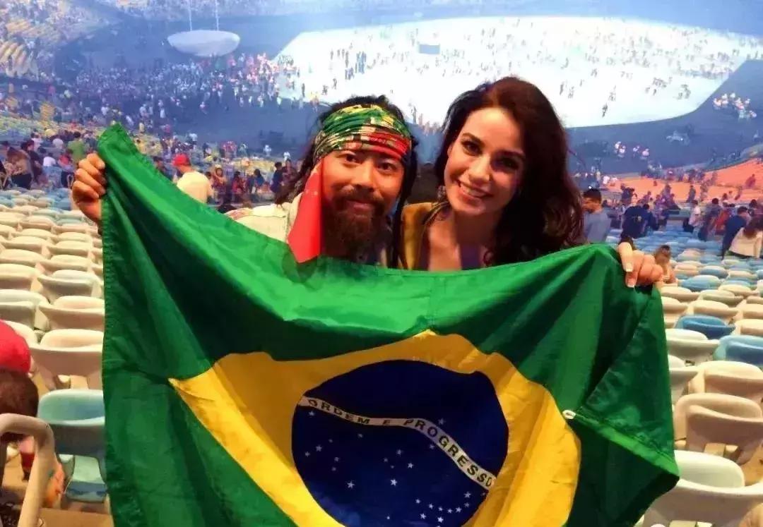 他7年骑行44个国家多次死里逃生,他7年环游中国18万公里绕赤道4圈