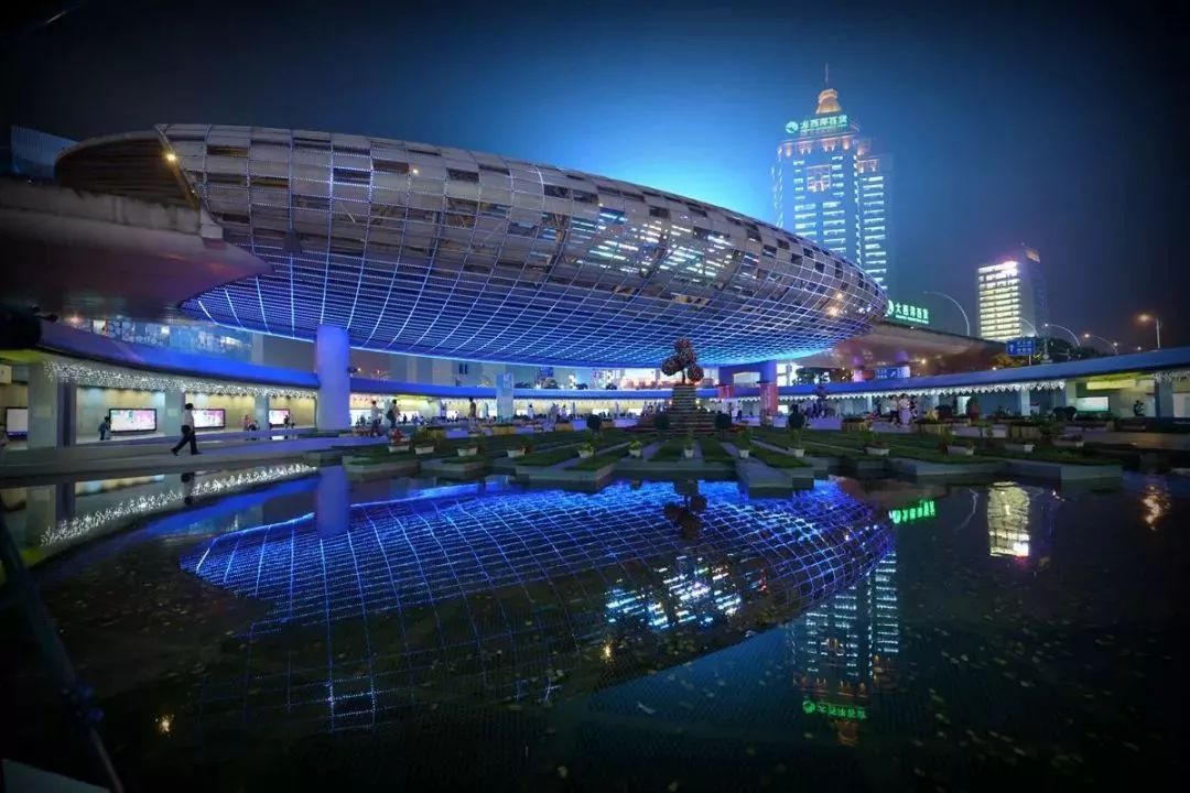 吵翻了！上海16个区终于正面PK！哪个是你心中的扛把子？