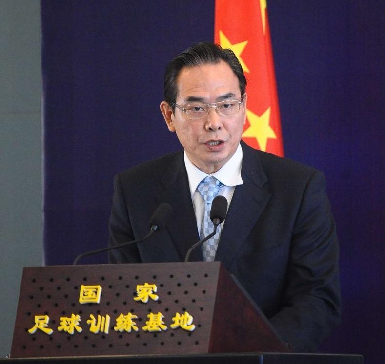 中国足球青训好还是归化好,中国靠归化球员打世界杯能打几年