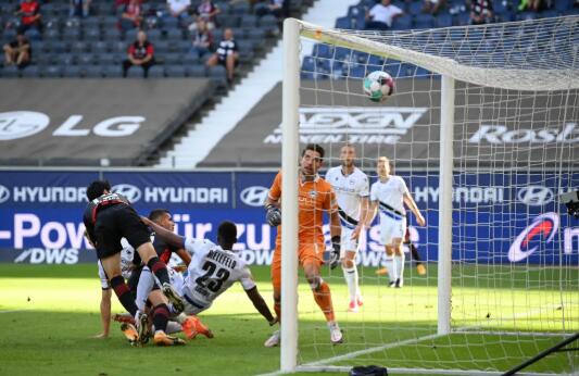 德甲今日综述：6场狂进24球哈兰德双响伊比舍维奇反绝杀