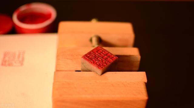 梅雨季节怎么防止发霉,梅雨天气室内怎样防霉